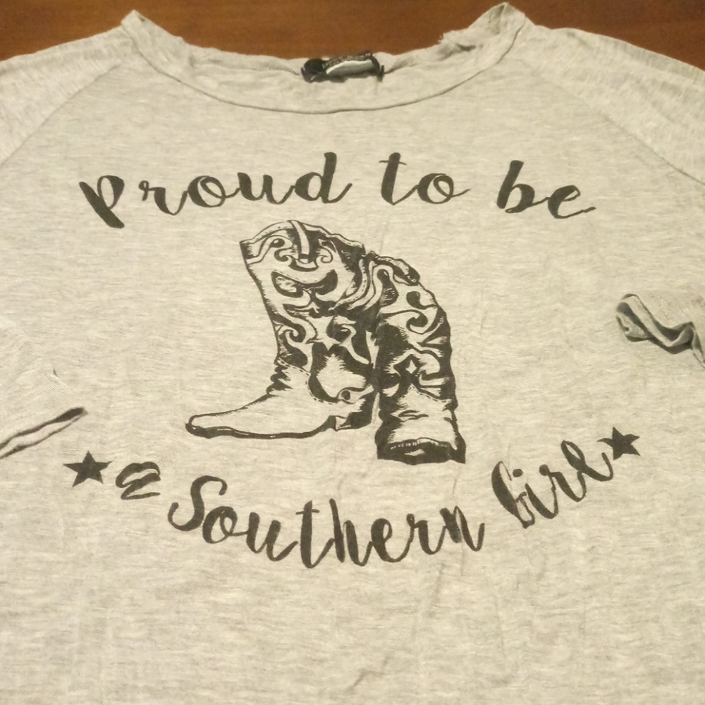 Love Ryan 3/4 sleeve Graphic Top Size M
